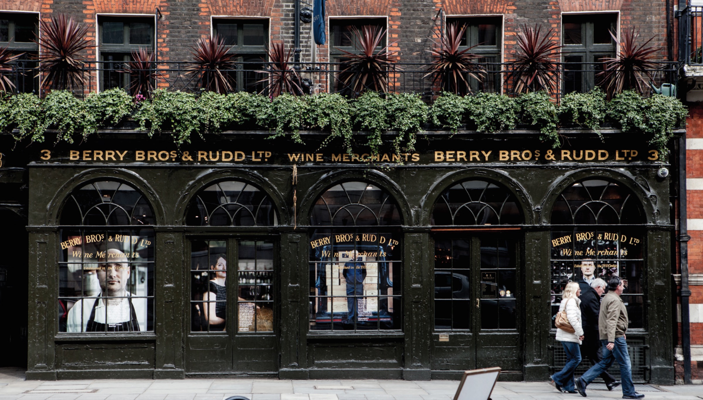 “Berry Bros. & Rudd” – Correspondance Magazine
